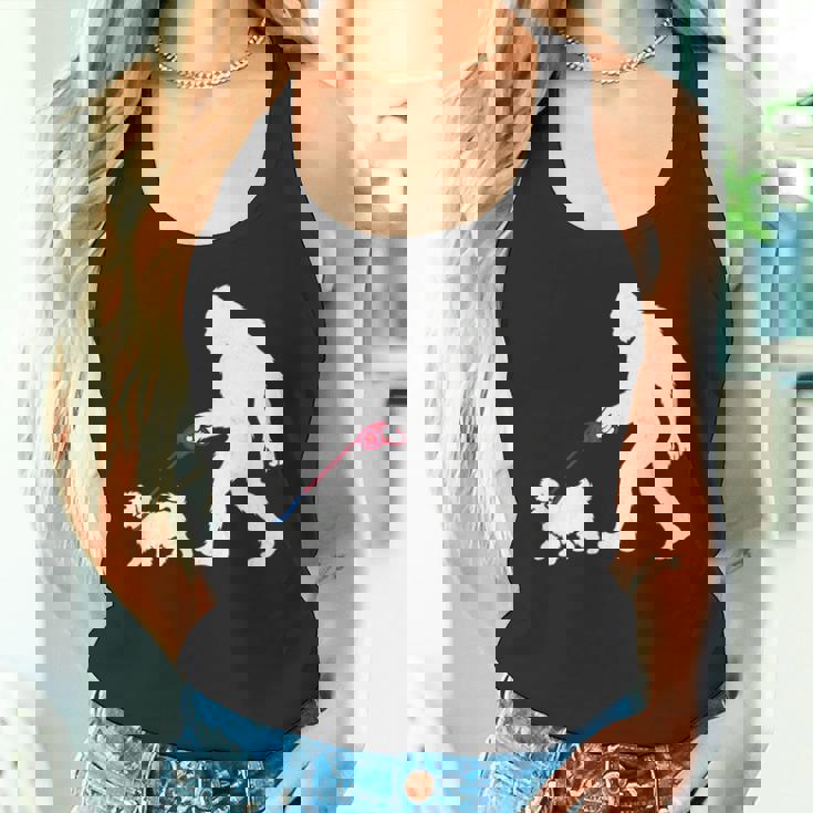 レトロ ビッグフット ウォーキング マルチーズ 犬 面白い サスカッチ 長袖tシャツ タンクトップ