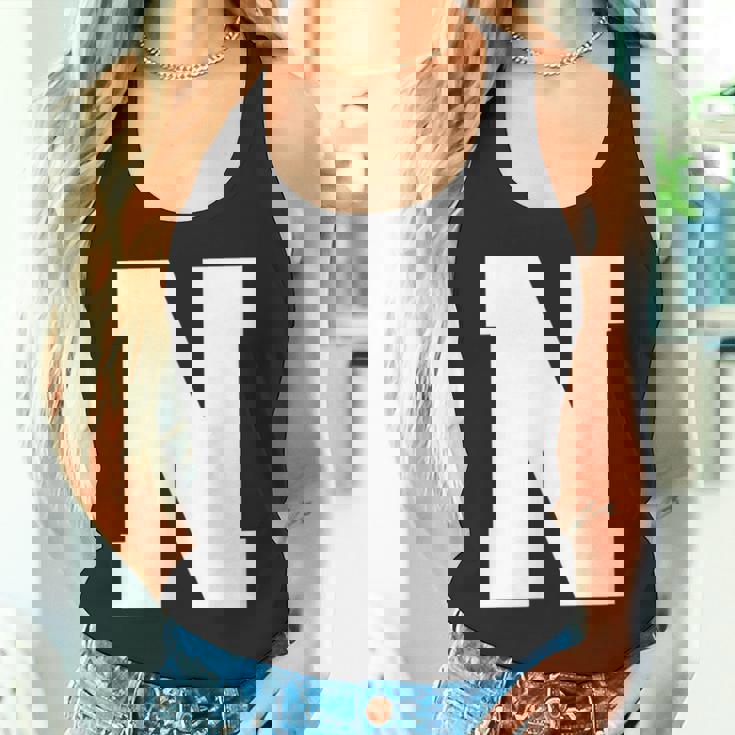 大文字nアルファベットモノグラムイニシャル タンクトップ