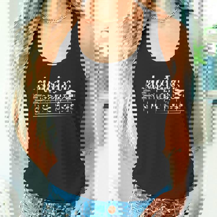 教育は成功への鍵 タンクトップ