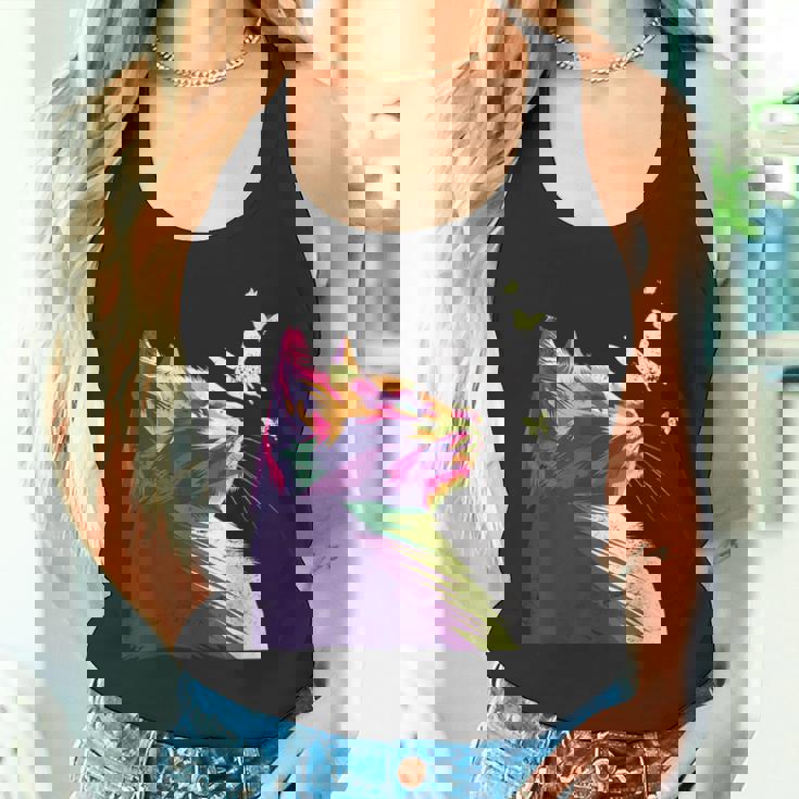 蝶と美しいカラフルな猫、パープル タンクトップ