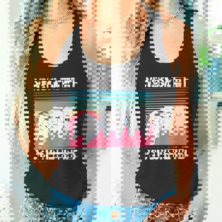 親知らず 抜歯 歯科手術 親知らず 除去 長袖tシャツ タンクトップ