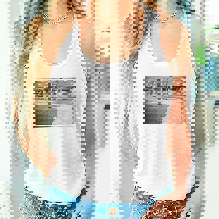 Liminalpaces バックプリントaporwave バックルーム パステルゴス タンクトップ