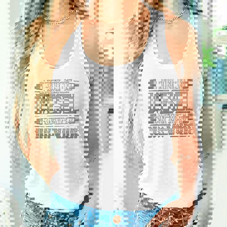 ディーゼルカフェインで走るトラック運転手 タンクトップ