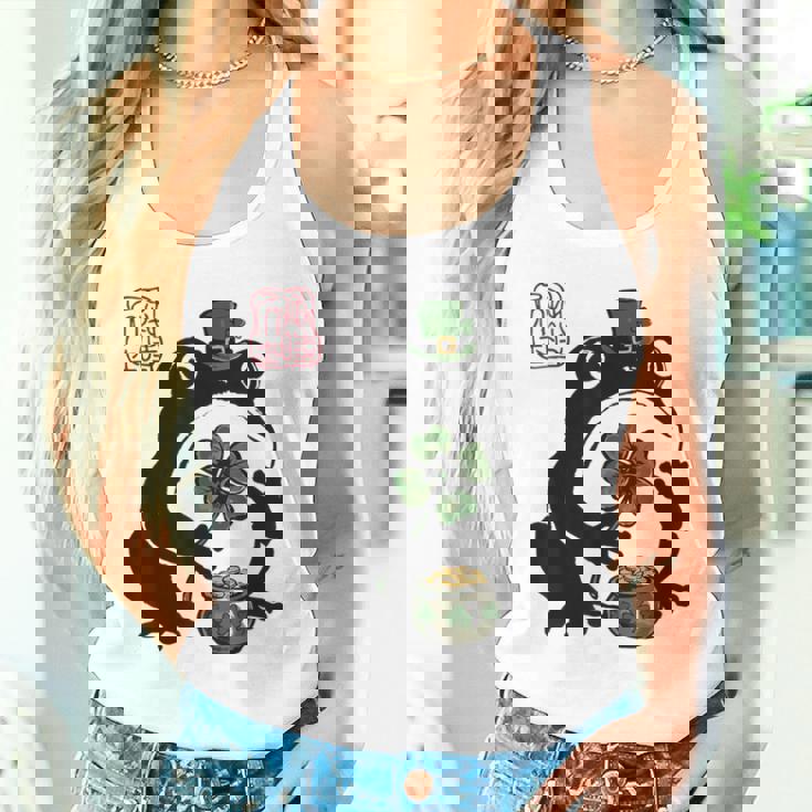 不機嫌そうなカエル 面白い 聖パトリックデー クローバーリーフ アニメ 日本語 タンクトップ