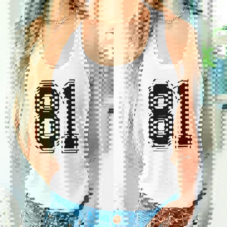 番号 81 タンクトップ