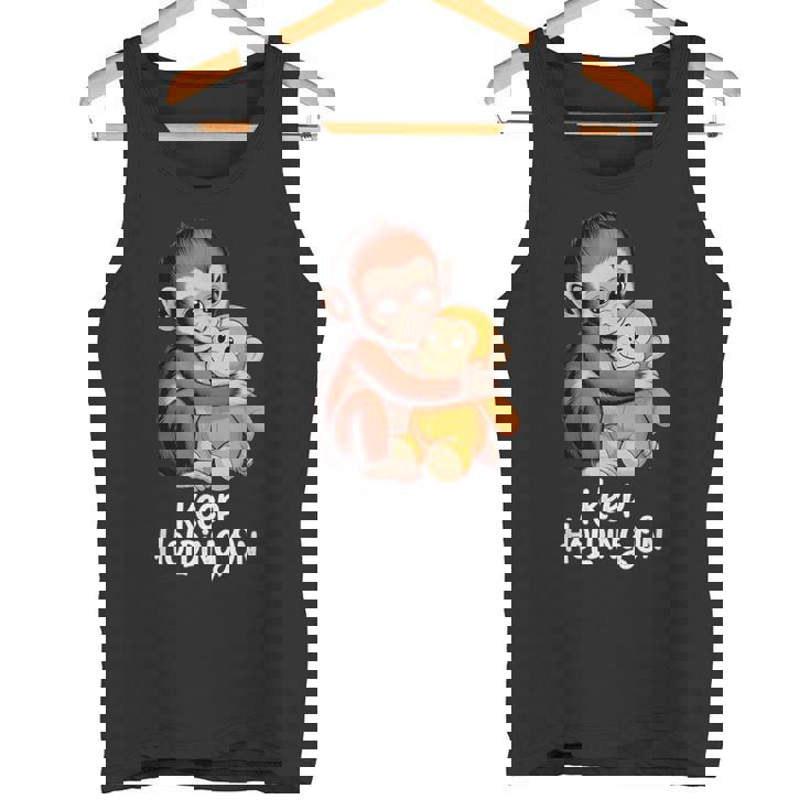 Punch Keep Holding On Cute Baby Monkey グラフィック タンクトップ