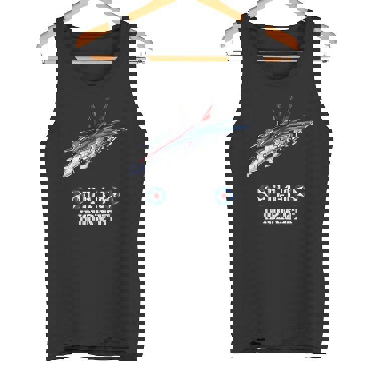 アメリカのf-18ホーネット戦闘機 タンクトップ