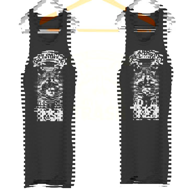 アライグマ ゴミに気を取られる アライグマ ゴミ男 タンクトップ