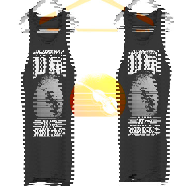 コントラバスの老人を過小評価しないでください タンクトップ