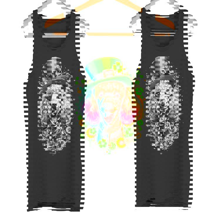 スタンダードプードル 犬 聖パトリックデー アートワーク タンクトップ