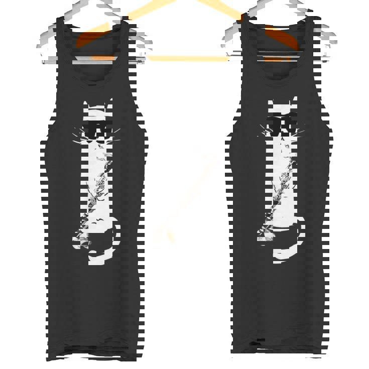 バスクラリネットを弾くサングラスをかけた面白い猫 タンクトップ