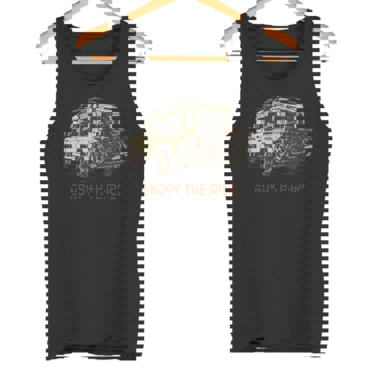 ヴィンテージ オフロード アドベンチャー ロードトリップ バイク イラストレーション タンクトップ