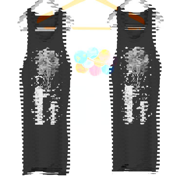 宇宙飛行士 宇宙飛行士 面白い宇宙小人太陽系 天文学 タンクトップ