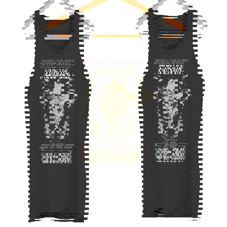 面白い幸せはガンスモークを何度も見ていることです タンクトップ