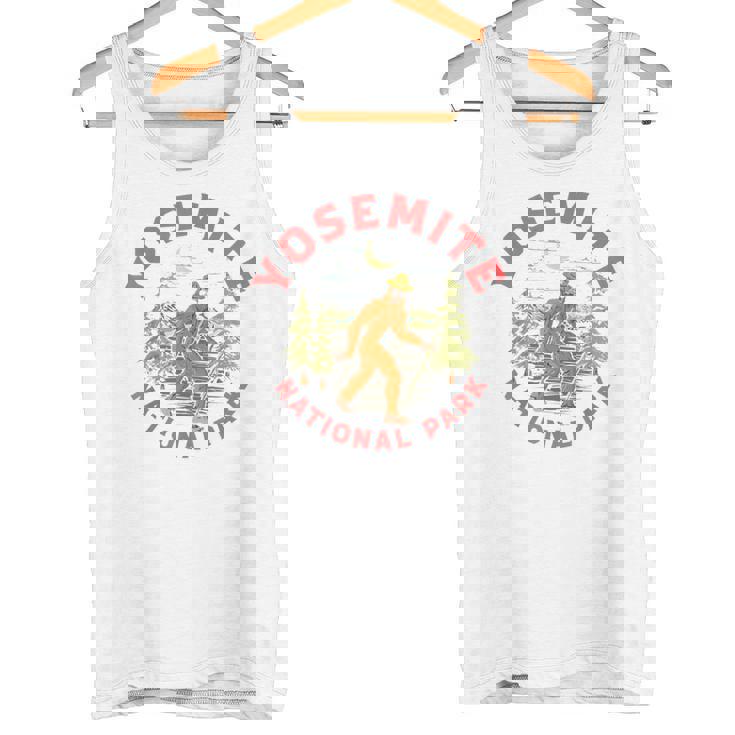 Yosemite National Park Ranger Bigfoot 80Sasquatch タンクトップ