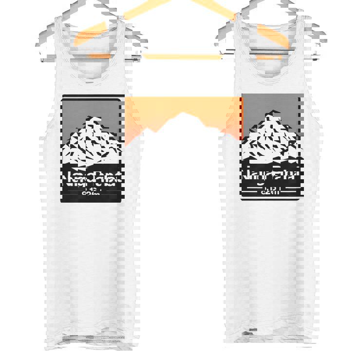 ナンガパルバット タンクトップ