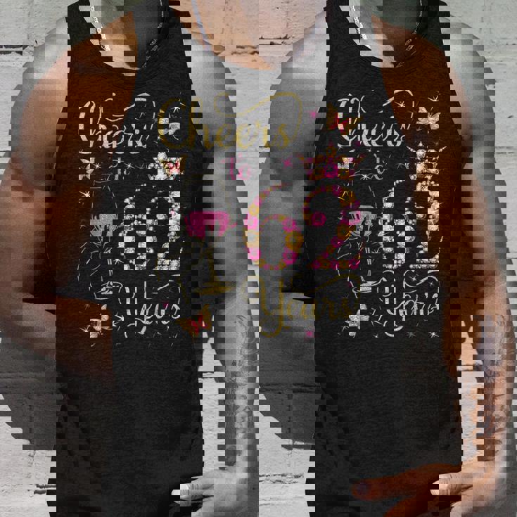 62歳、62歳の女王の誕生日、62歳の誕生日に乾杯。 タンクトップ 彼への贈り物