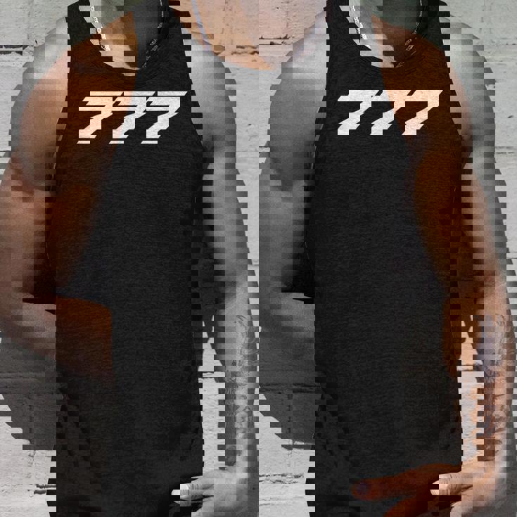 777 旅客機飛行機 Avgeeks タンクトップ 彼への贈り物