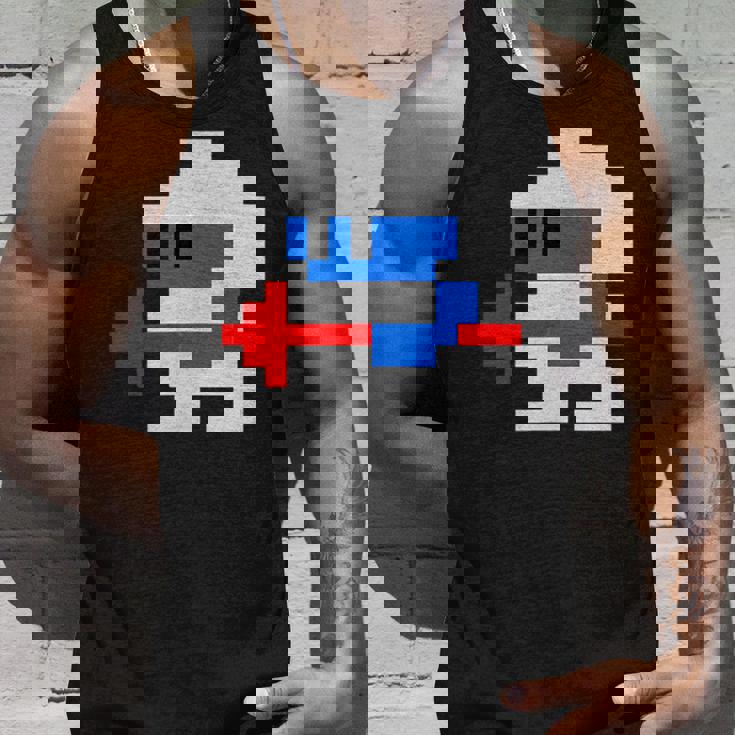 8ビット80年代レトロクラシックビデオゲームキャラクターダグヒーロー タンクトップ 彼への贈り物