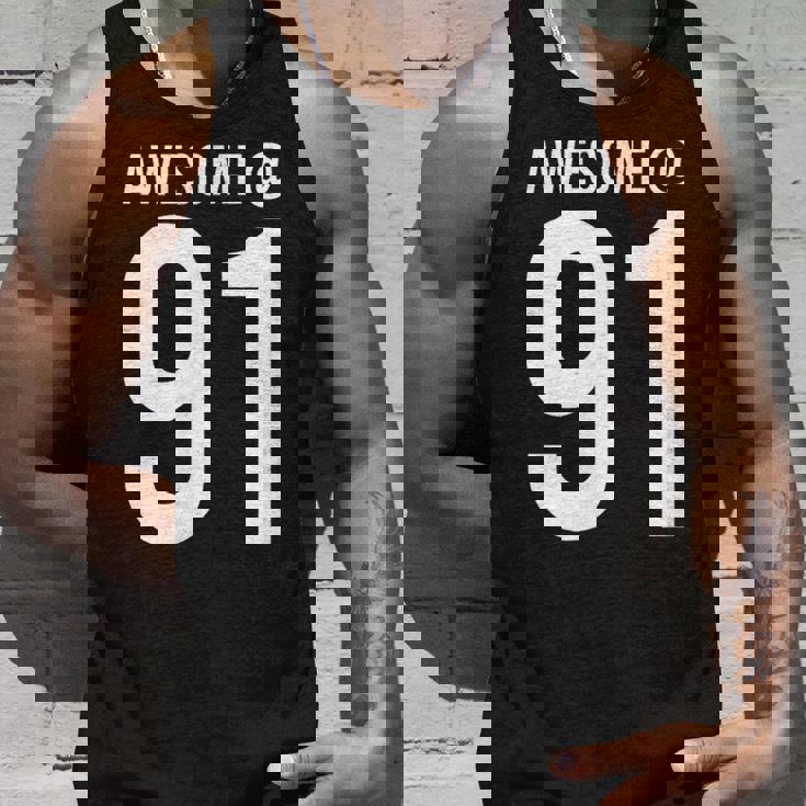 91歳で素晴らしい 面白い91歳の誕生日のお祝い。 タンクトップ 彼への贈り物