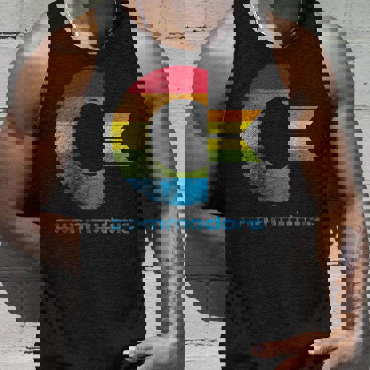 Commodore C64 大文字レインボーカラーストライプ効果 タンクトップ 彼への贈り物