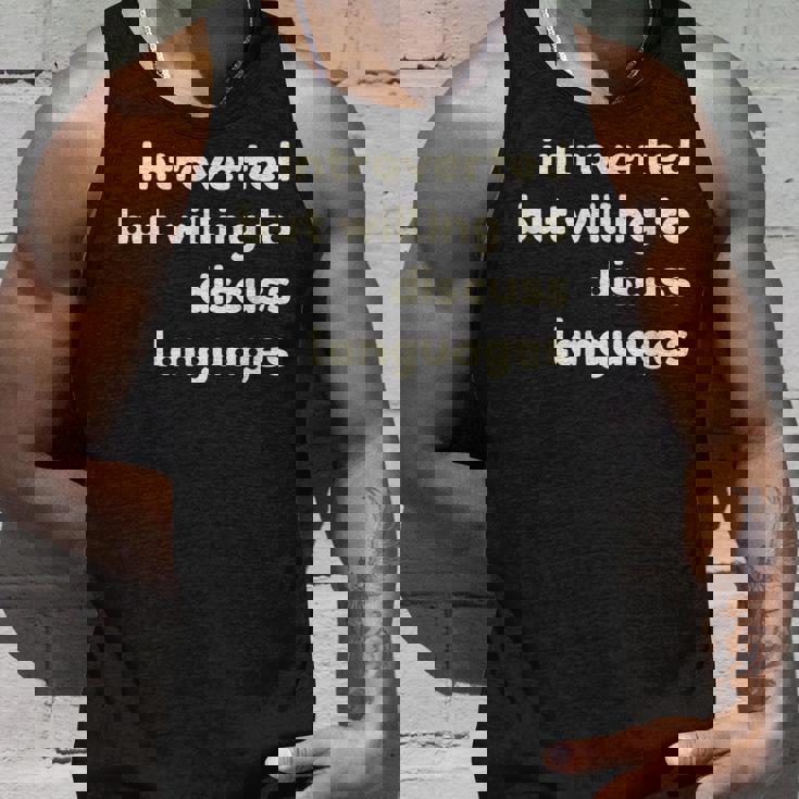 Introverted But Willing To Discuss Languages Introverts タンクトップ 彼への贈り物