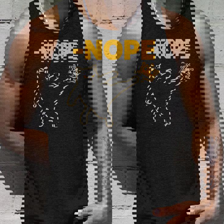 No Kings In America レトロ エッジの効いた抗議 タンクトップ 彼への贈り物