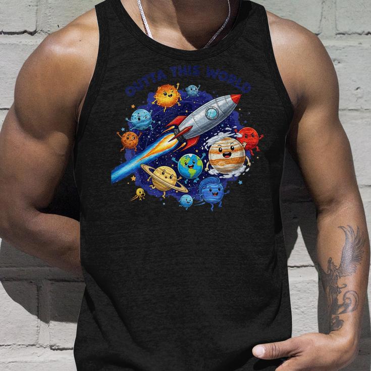 Outta This World かわいい惑星宇宙好き、宇宙飛行士銀河 タンクトップ 彼への贈り物