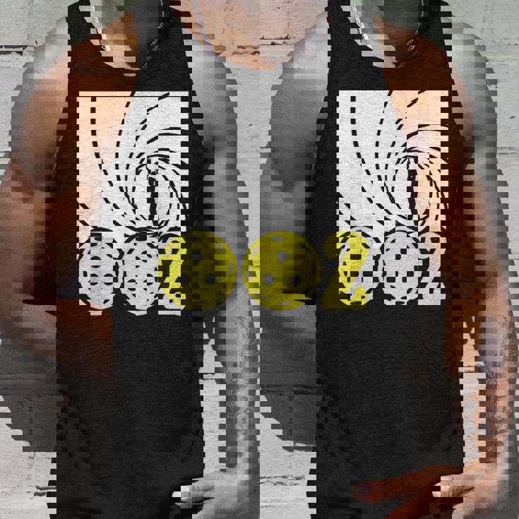 Pickleball 002 スパイパロディ 面白いピックルボールパドルプレーヤー タンクトップ 彼への贈り物