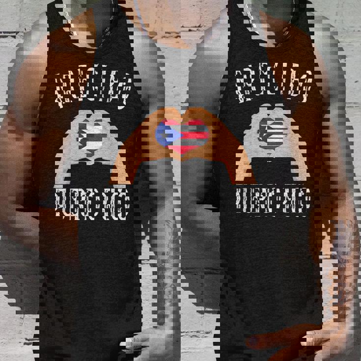 Puerto Rico Flag Heart Arecibo City タンクトップ 彼への贈り物