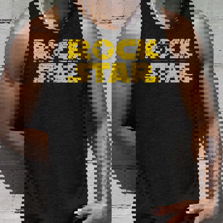 Rocktar ロックスターになるために生まれたギフト タンクトップ 彼への贈り物