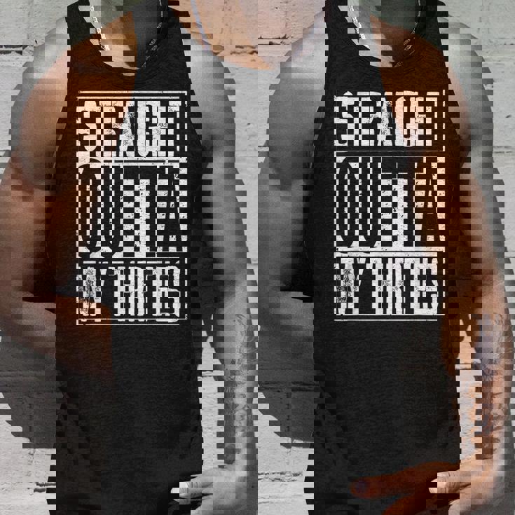 Straight Outta My Thirties タンクトップ 彼への贈り物