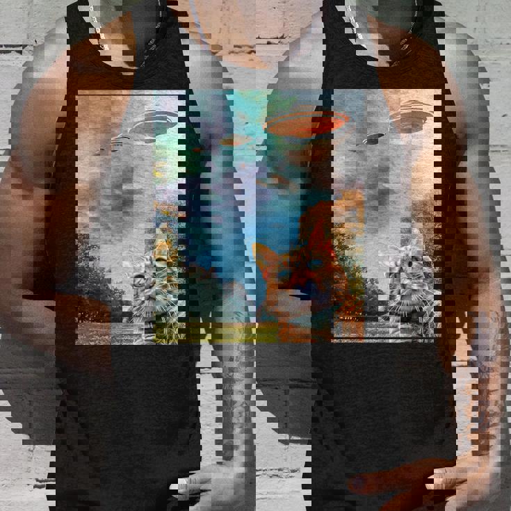 Ufo付き猫セルフィー タンクトップ 彼への贈り物