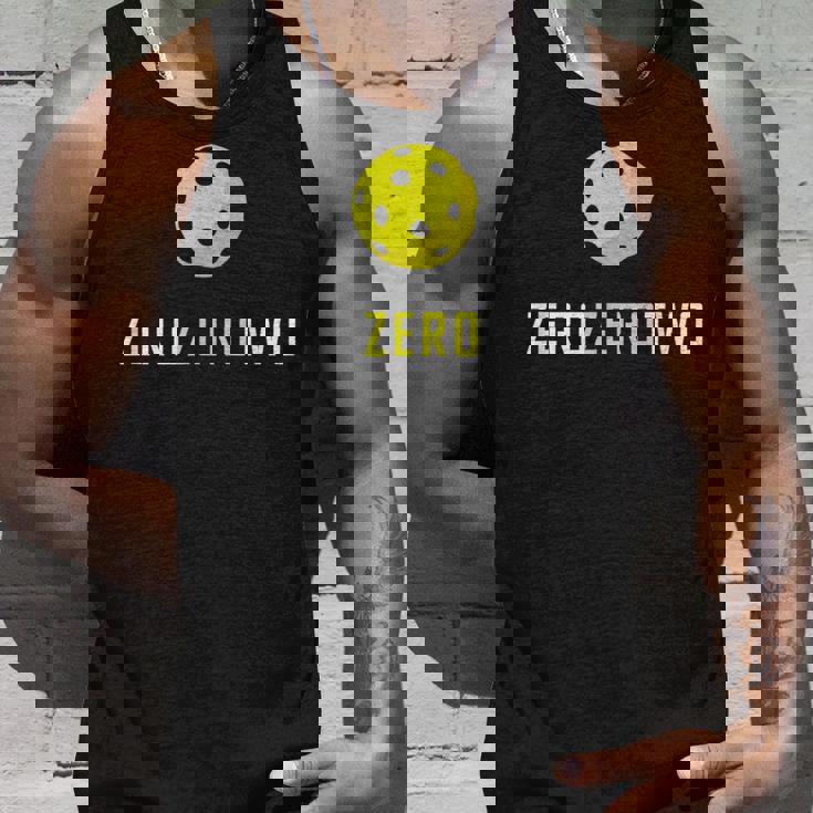 Zero Zero Two 、面白いピックルボール退職ギフト タンクトップ 彼への贈り物