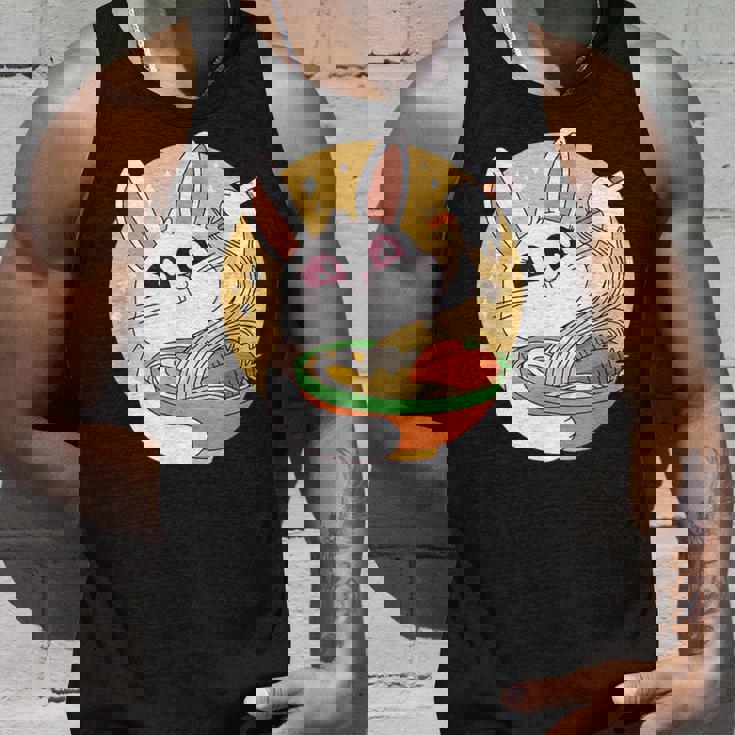 かわいい ウサギ 食べる ラーメン 漫画 カワイイ 食べ物 好き タンクトップ 彼への贈り物