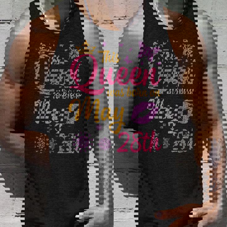 この女王は5月28日に生まれました。お誕生日おめでとうママ、叔母 タンクトップ 彼への贈り物