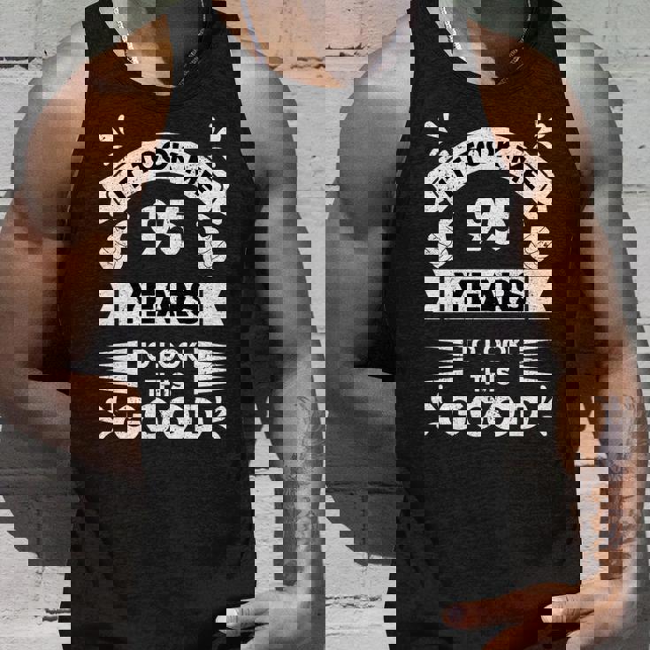 こんなに面白く見えるのに95年かかった 95歳 長袖tシャツ タンクトップ 彼への贈り物