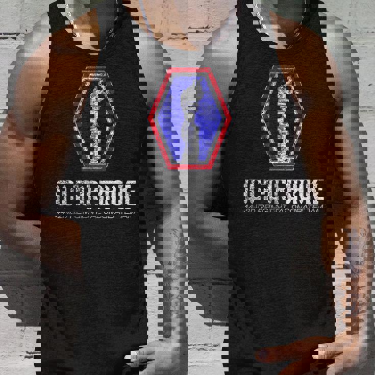 アメリカン・マローダー：第442連隊戦闘チーム・ゴー・フォー・ブローク タンクトップ 彼への贈り物