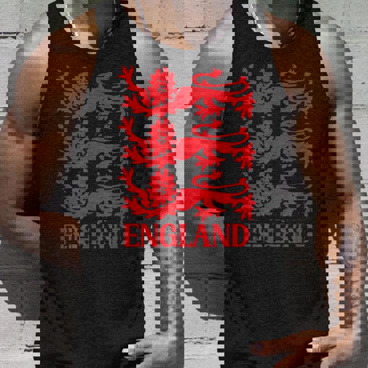イングランドのスポーツファンのためのイングリッシュフットボールサッカーグラフィック タンクトップ 彼への贈り物