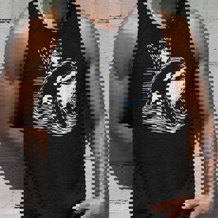 シャチに乗る猫 ファニー タンクトップ 彼への贈り物