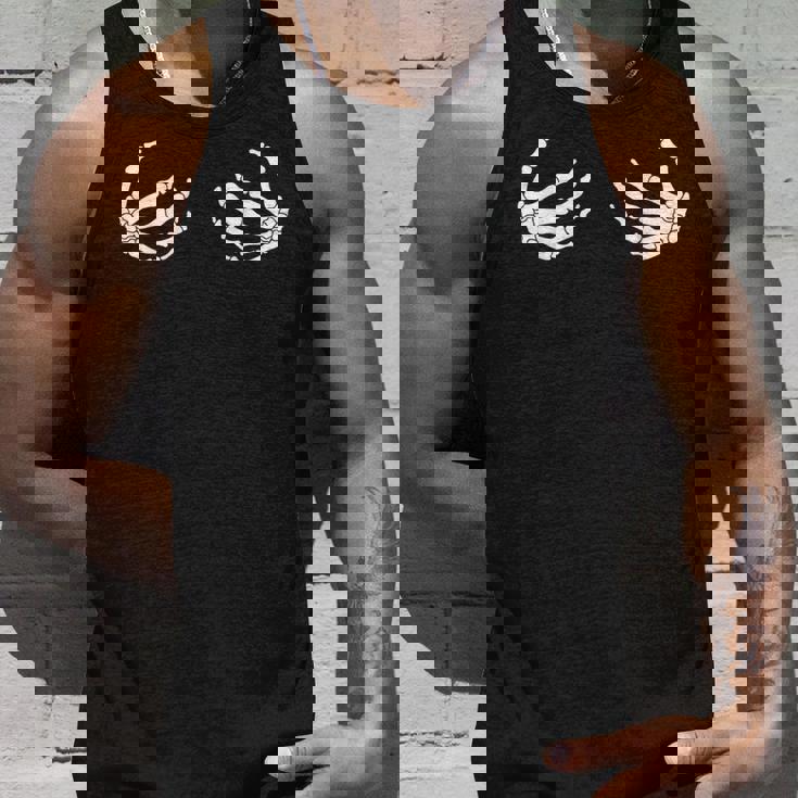 スケルトン おっぱい 恋人 手 ラブ スカル 面白い タンクトップ 彼への贈り物