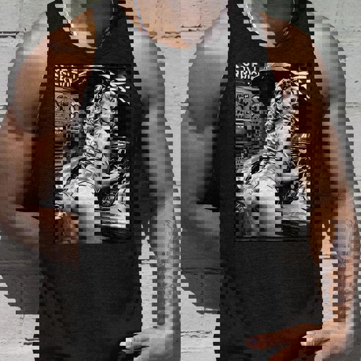 セクシーガールグラフィックtシャツ セクシーブロンドメカニックピンナップガールbw タンクトップ 彼への贈り物