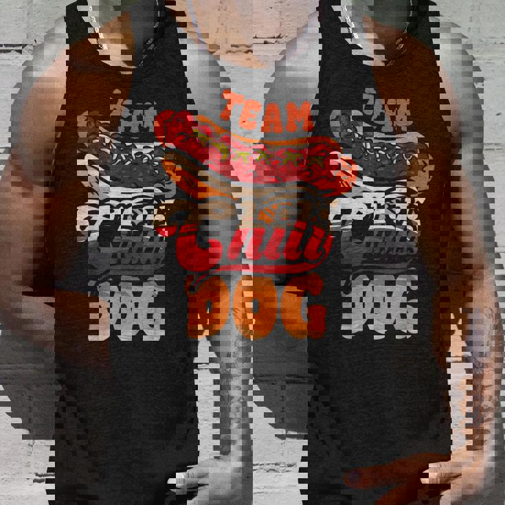 チーム・チリ・ドッグ 面白いチリコンカーン ホットドッグ好きのフードトラック タンクトップ 彼への贈り物