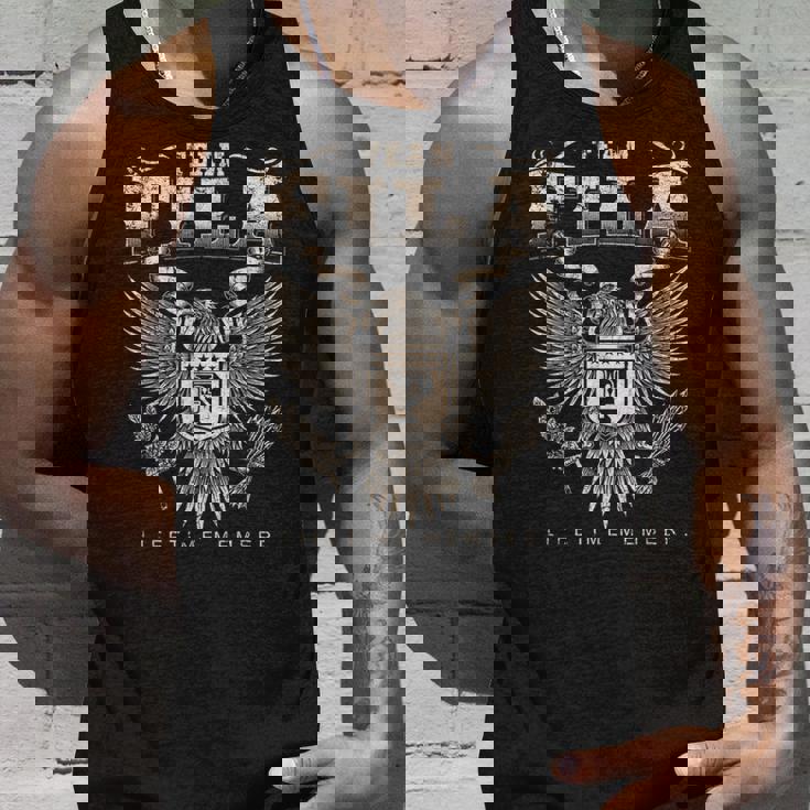 チーム・フィラ・ライフタイム・メンバー-フィラ・ネーム タンクトップ 彼への贈り物