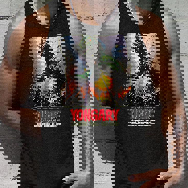 ディープホラーsfからのヨンガリーモンスター タンクトップ 彼への贈り物