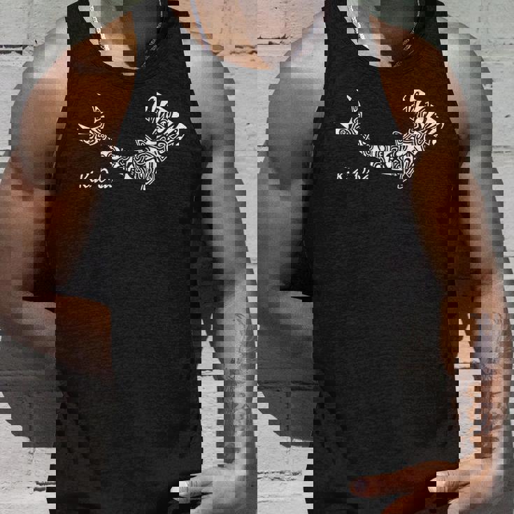 ニュージーランドのシンボル ハカマオリ族のハンマーヘッドシャーク。 タンクトップ 彼への贈り物