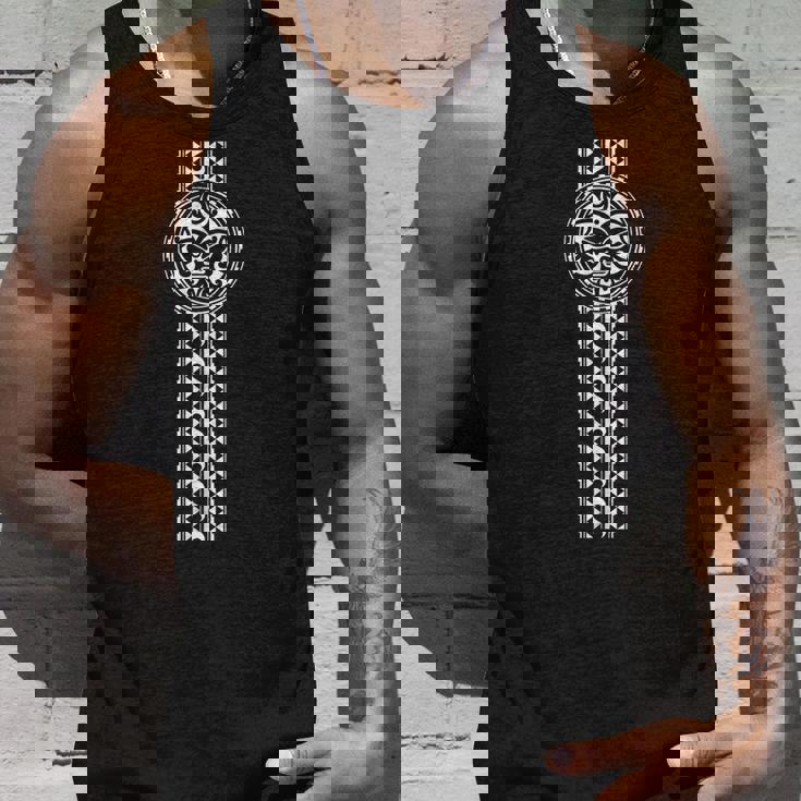 ニュージーランドシンボルハカカルチャーマオリ族マスク タンクトップ 彼への贈り物