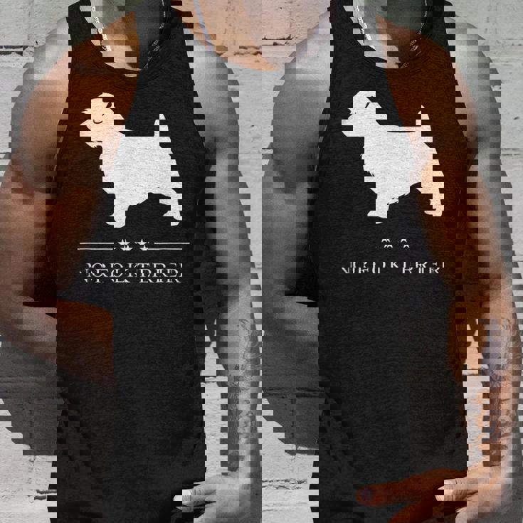 ノーフォークテリア犬の白いシルエット タンクトップ 彼への贈り物