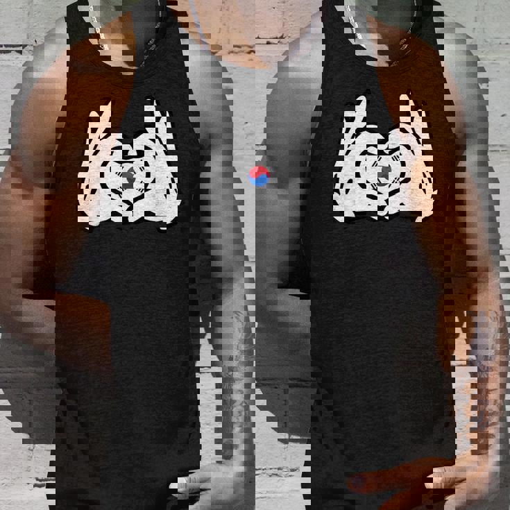 ハートを形作る漫画の手 韓国国旗 タンクトップ 彼への贈り物