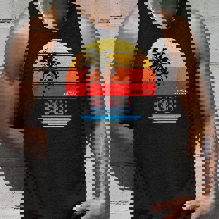 バリインドネシアのギフト。 タンクトップ 彼への贈り物